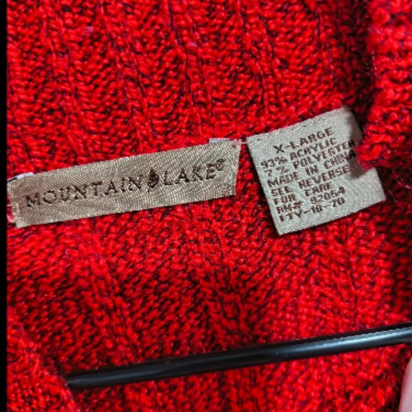 Mountain Lakes XL Red Ribbed Knit Mock Neck Sweater Red Button Detail - Picture 2 of 4